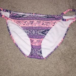 bright bikini bottoms
